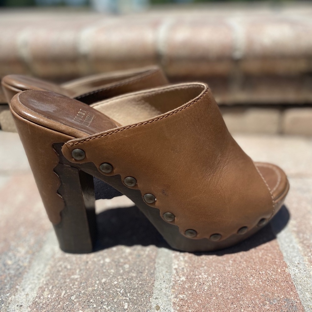 Stuart Weitzman Sequoia Mousse Designer Wood Plat… - image 2